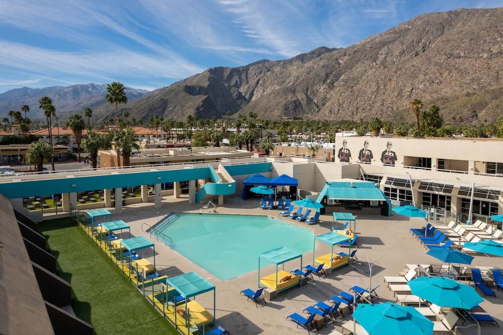 Zoso Hotel 4*